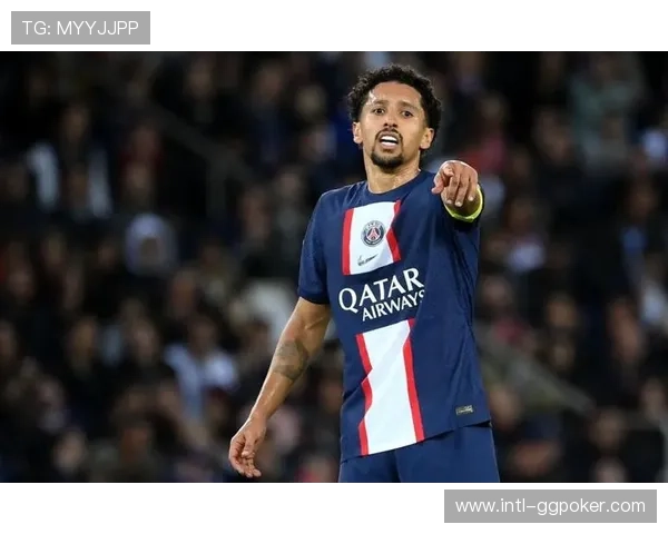 巴黎圣日耳曼训练基地开放日，球迷近距离接触球星